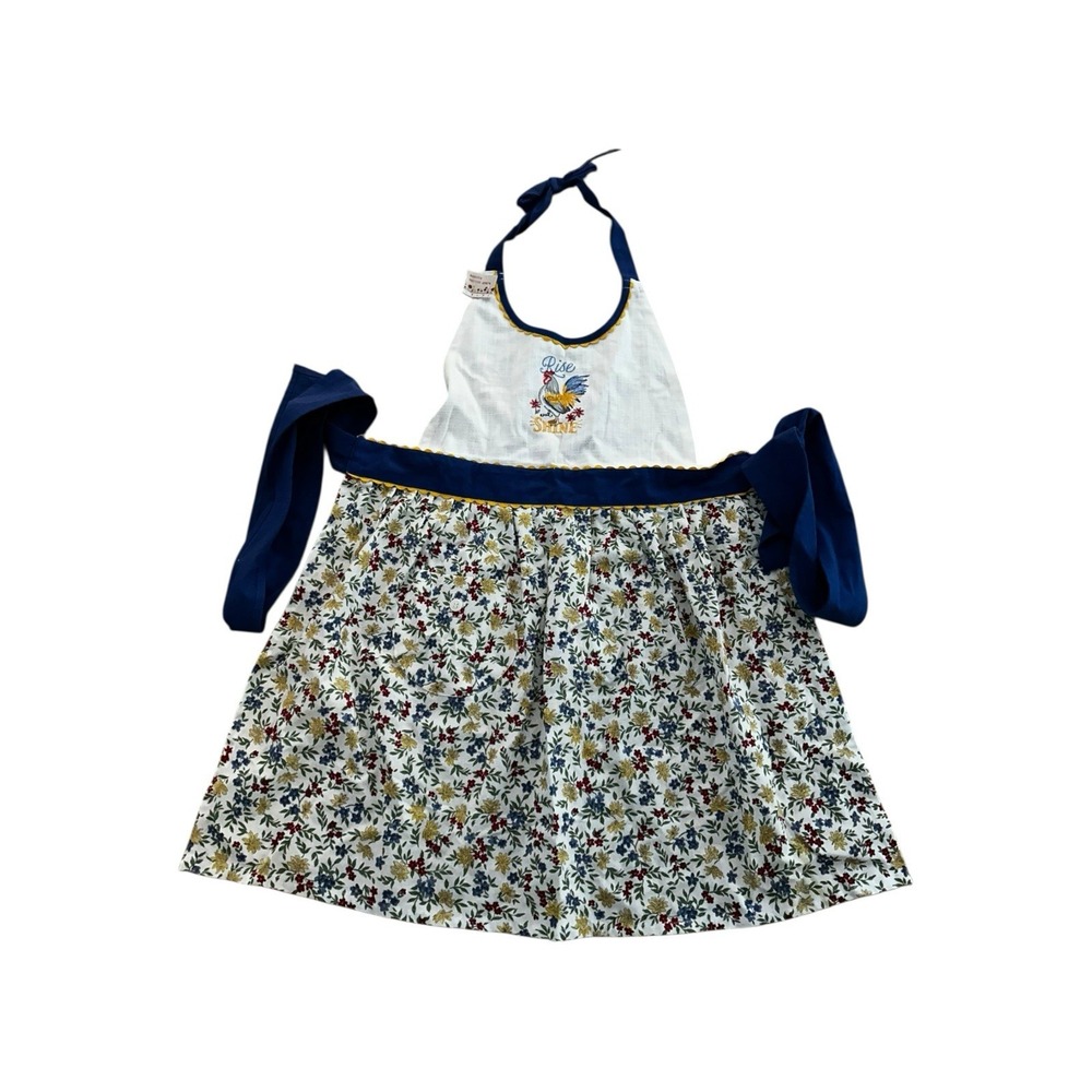 Hostess Apron:  Delightful Embroidered Rooster Design 100% Cotton multi-seasonal